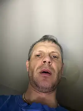 Snapshot of Arthur2288@xh chatting on 03/17/26, 12:15 Arthur2288xh online show from 03/17/26, 12:15