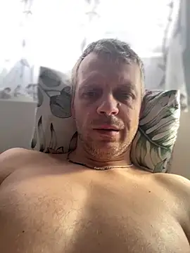 Snapshot of Arthur2288@xh chatting on 03/18/26, 02:42 Arthur2288xh online show from 03/18/26, 02:42