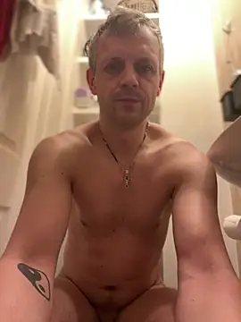 Snapshot of Arthur2288@xh chatting on 03/22/26, 01:36 Arthur2288xh online show from 03/22/26, 01:36