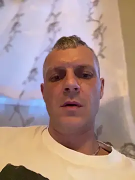 Snapshot of Arthur2288@xh chatting on 04/10/26, 06:56 Arthur2288xh online show from 04/10/26, 06:56