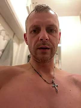 Snapshot of Arthur2288@xh chatting on 04/13/26, 04:34 Arthur2288xh online show from 04/13/26, 04:34