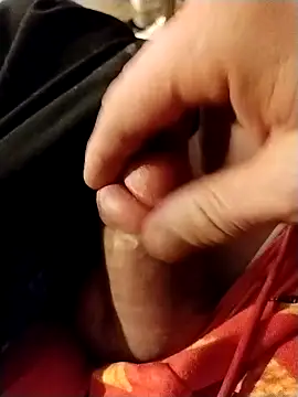 Snapshot of fukurbutt chatting on 12/02/24, 11:01 fukurbutt online show from 12/02/24, 11:01