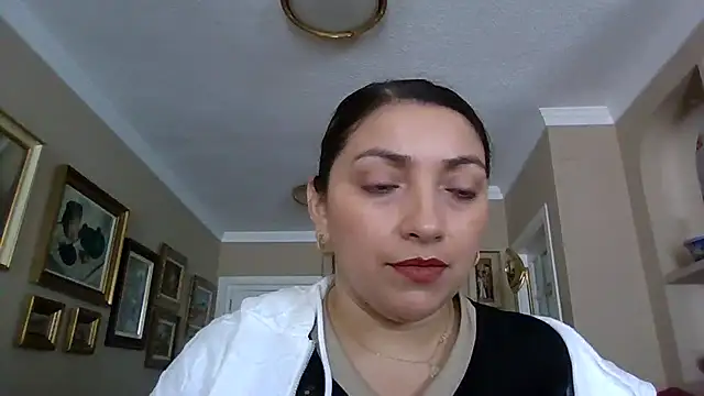 claudia online show from 04/06/26, 11:44