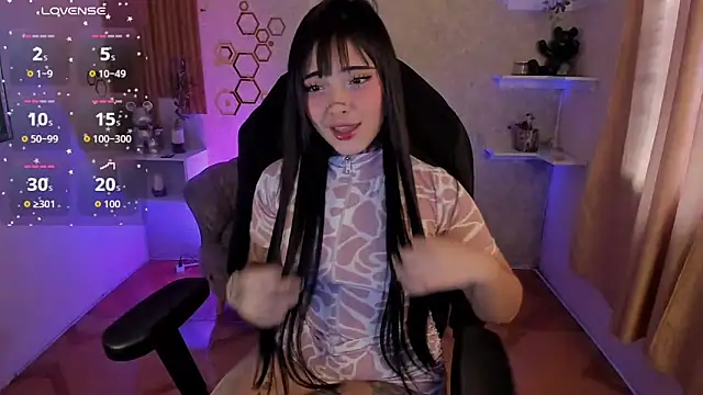 mia catt05 online show from 10/17/25, 04:20