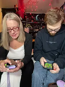 Snapshot of TrenaAnne chatting on 02/09/26, 04:00 TrenaAnne online show from 02/09/26, 04:00