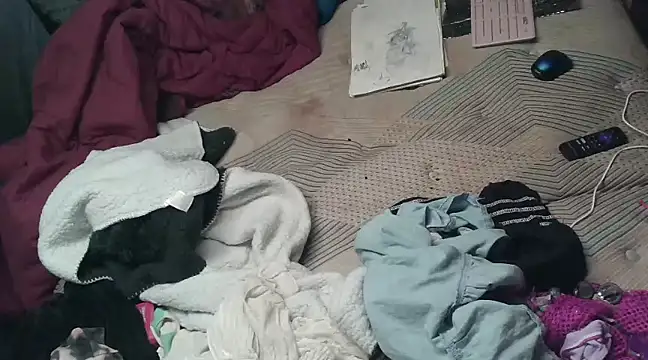 cdressupdiva online show from 12/31/24, 04:04