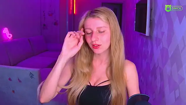 AmaliaQueen online show from 11/09/25, 01:42