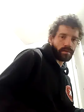 Snapshot of RuleMasterX chatting on 10/13/25, 06:35 RuleMasterX online show from 10/13/25, 06:35