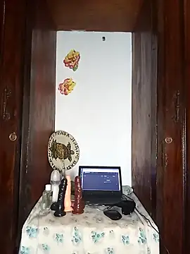 The-Peach-Flexer online show from 12/02/25, 08:59