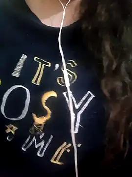 Snapshot of Zanoba-16 chatting on 03/17/25, 10:17 Zanoba-16 online show from 03/17/25, 10:17