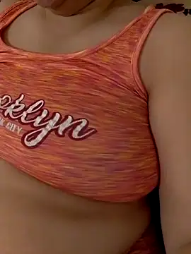 Snapshot of Zanoba-16 chatting on 09/17/25, 10:44 Zanoba-16 online show from 09/17/25, 10:44