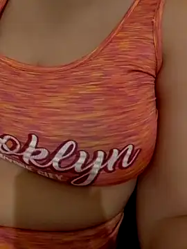 Snapshot of Zanoba-16 chatting on 10/29/25, 07:59 Zanoba-16 online show from 10/29/25, 07:59