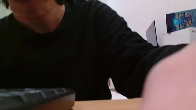 POCARI SWEAT online show from 04/07/26, 02:23