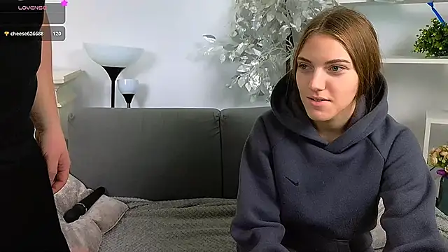 Snapshot of _Olli__Stiw_ chatting on 11/15/25, 08:11 Olli Stiw online show from 11/15/25, 08:11