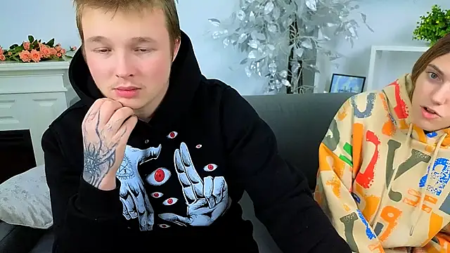 Snapshot of _Olli__Stiw_ chatting on 12/15/25, 08:29 Olli Stiw online show from 12/15/25, 08:29