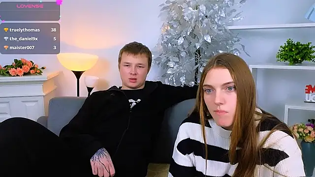 Snapshot of _Olli__Stiw_ chatting on 12/18/25, 08:20 Olli Stiw online show from 12/18/25, 08:20