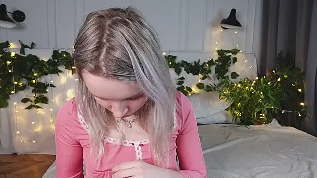 Beatrica Klein online show from 03/16/25, 05:28