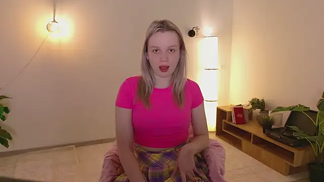 Beatrica Klein online show from 03/27/26, 03:45