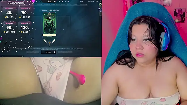 crystal7u7 online show from 03/09/25, 04:44