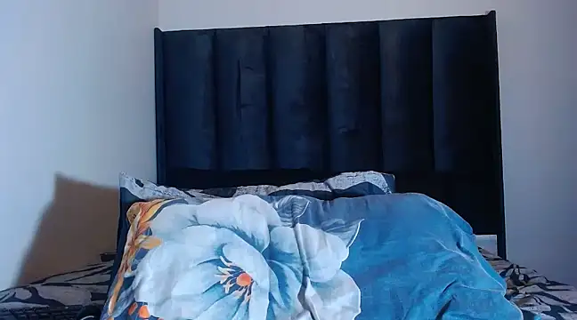 Snapshot of BERNINIBLUSHX89 chatting on 03/22/25, 07:42 BERNINIBLUSHX89 online show from 03/22/25, 07:42