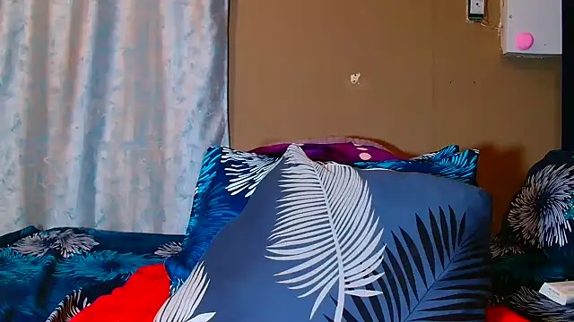 Snapshot of BERNINIBLUSHX89 chatting on 11/02/25, 01:30 BERNINIBLUSHX89 online show from 11/02/25, 01:30