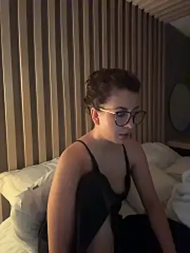 EmaSaenz online show from 03/07/26, 12:51