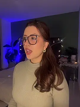 EmaSaenz online show from 04/16/26, 01:17