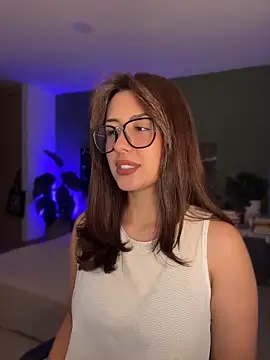 EmaSaenz online show from 06/01/26, 10:55