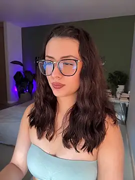 EmaSaenz online show from 06/25/26, 10:03