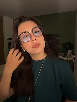 EmaSaenz online show from 07/05/26, 12:06