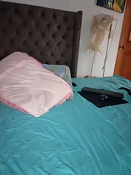 Snapshot of manuela_star chatting on 09/23/25, 09:40 manuela star online show from 09/23/25, 09:40