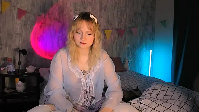 Snapshot of MariaMango chatting on 03/15/25, 08:43 MariaMango online show from 03/15/25, 08:43