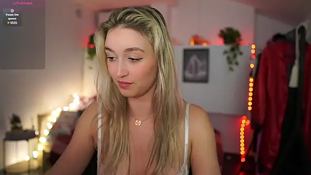 Snapshot of Alexis___Texas chatting on 01/12/25, 10:22 Alexis Texas online show from 01/12/25, 10:22