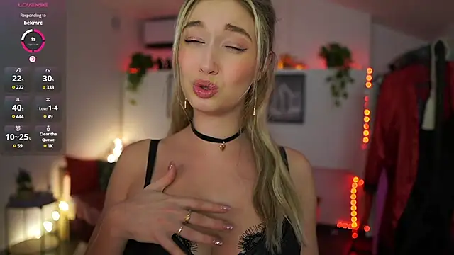 Snapshot of Alexis___Texas chatting on 01/24/25, 10:30 Alexis Texas online show from 01/24/25, 10:30