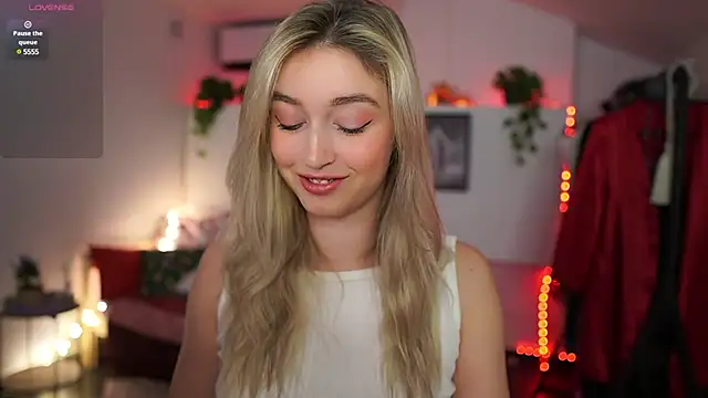 Snapshot of Alexis___Texas chatting on 02/01/25, 02:13 Alexis Texas online show from 02/01/25, 02:13