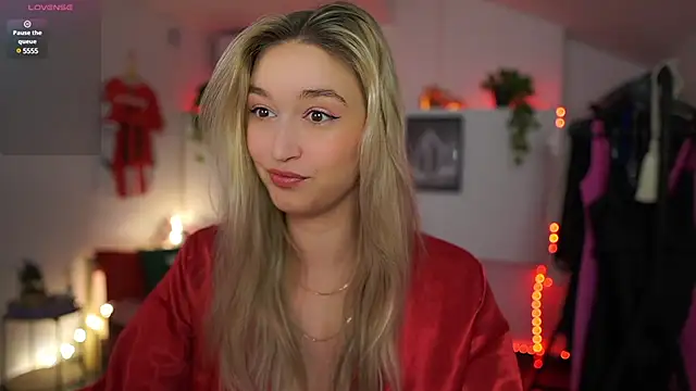 Snapshot of Alexis___Texas chatting on 02/08/25, 07:16 Alexis Texas online show from 02/08/25, 07:16