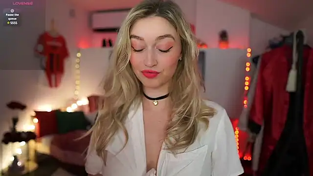 Snapshot of Alexis___Texas chatting on 02/21/25, 07:43 Alexis Texas online show from 02/21/25, 07:43