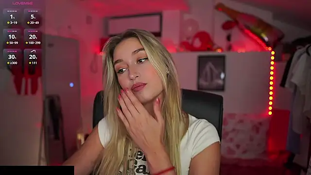 Snapshot of Alexis___Texas chatting on 09/10/25, 06:08 Alexis Texas online show from 09/10/25, 06:08