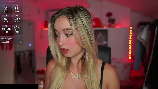 Snapshot of Alexis___Texas chatting on 10/07/25, 01:08 Alexis Texas online show from 10/07/25, 01:08