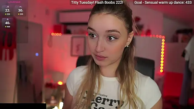 Snapshot of Alexis___Texas chatting on 11/25/25, 02:17 Alexis Texas online show from 11/25/25, 02:17