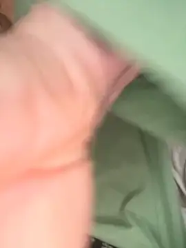 Snapshot of Frank22xx chatting on 10/11/25, 06:56 Frank22xx online show from 10/11/25, 06:56