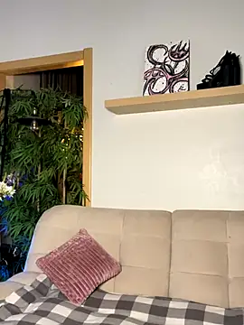 HumbleJess online show from 09/13/25, 06:08