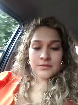 Sara smiiith211 online show from 01/12/25, 10:43