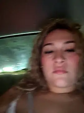 Sara smiiith211 online show from 01/14/26, 12:27