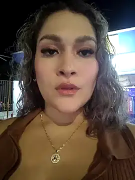 Sara smiiith211 online show from 02/08/26, 12:36