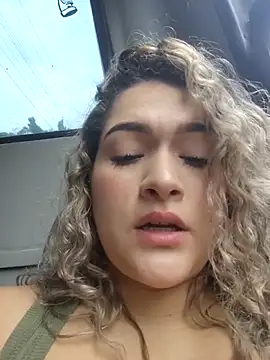 Sara smiiith211 online show from 03/06/26, 04:25