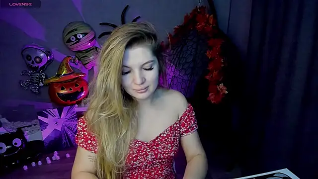 lily williamss online show from 10/23/25, 12:21