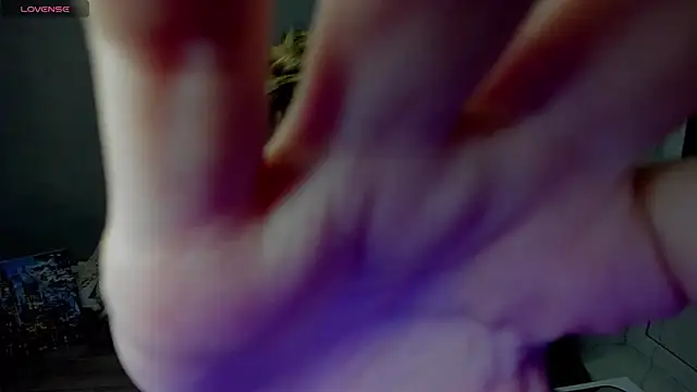 lily williamss online show from 12/21/25, 12:34