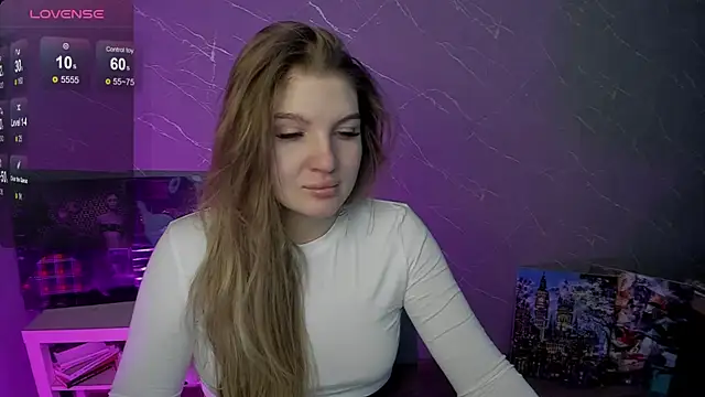 Snapshot of lily_williamss chatting on 06/28/26, 12:05 lily williamss online show from 06/28/26, 12:05