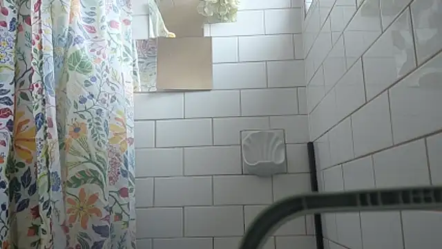 bukkakebae1 online show from 11/25/25, 08:03